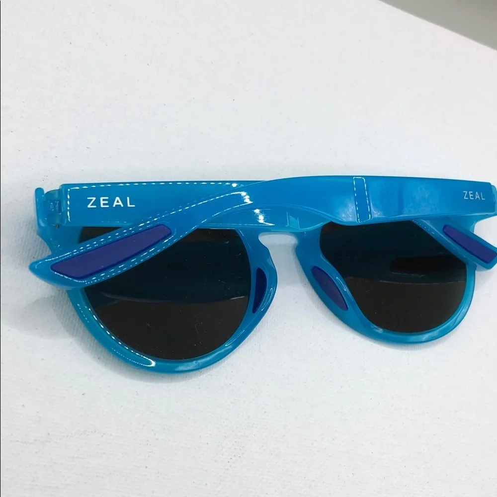Zeal Optics Paonia Ellume Polarized Sunglasses Cyan Blue Frame  UNISEX Japan